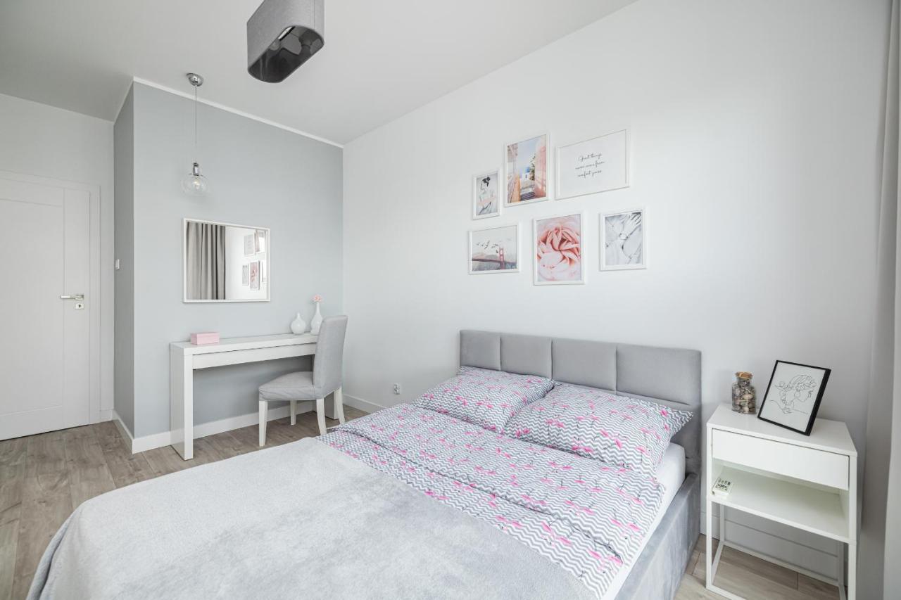 Apartament Blisko Morza, 47M Kw. Dwa Niezalezne Pokoje. Apartman Gdańsk Kültér fotó